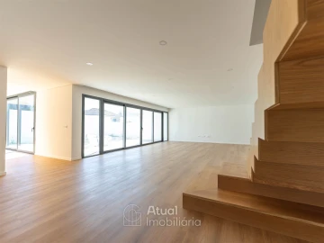 Moradia T3 para Venda em Santo Adrião de Vizela