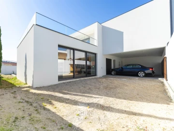 Moradia T3 para Venda em Santo Adrião de Vizela