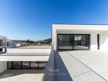 Moradia T3 para Venda em Santo Adrião de Vizela