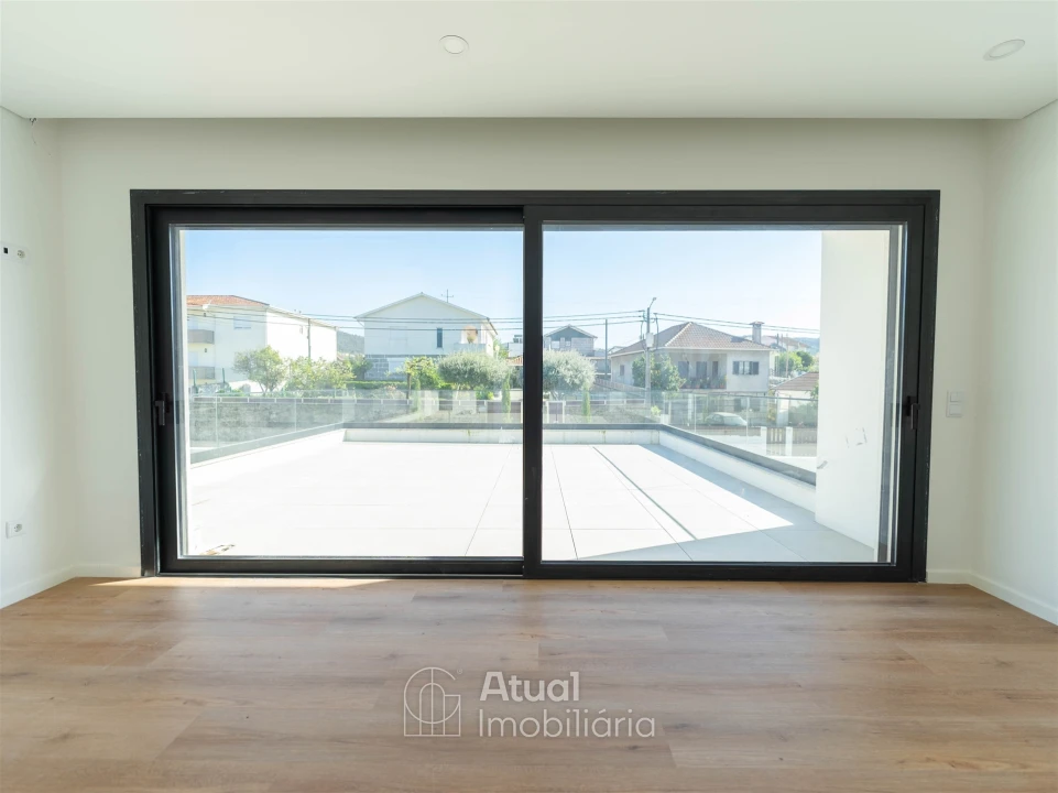 Moradia T3 para Venda em Santo Adrião de Vizela Foto 20