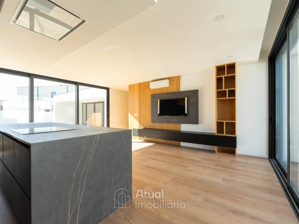 Moradia T3 para Venda em Santo Adrião de Vizela Foto 9