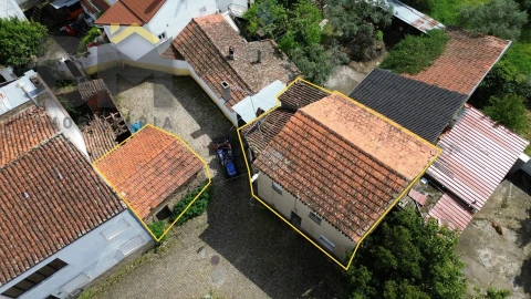Moradia T2 para Venda em Freixial e Juncal do Campo