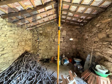 Moradia T2 para Venda em Freixial e Juncal do Campo