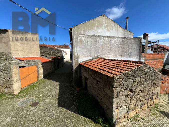 Moradia T2 para Venda em Freixial e Juncal do Campo Foto 16