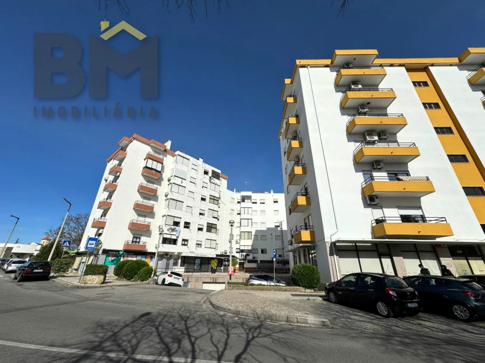 Garagem para Venda em Castelo Branco Foto 1