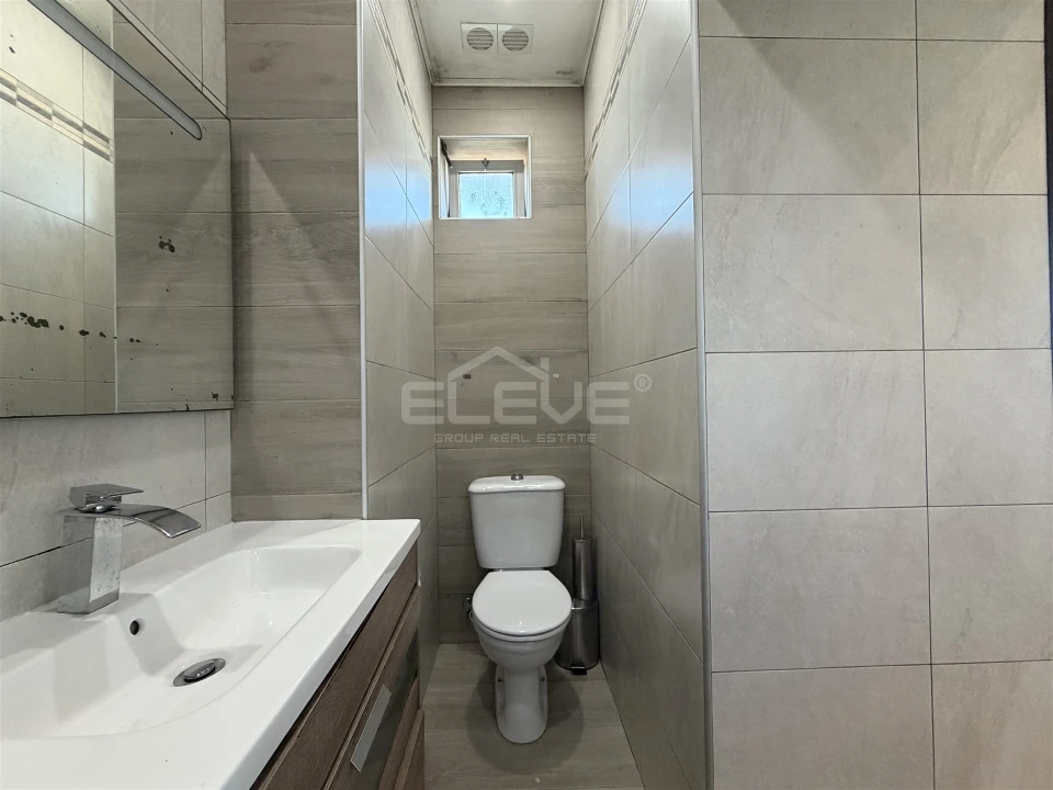 Apartamento T0 para Venda em Vilar de Andorinho Foto 8