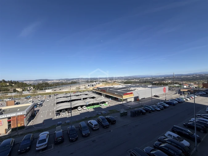 Apartamento T0 para Venda em Vilar de Andorinho Foto 12