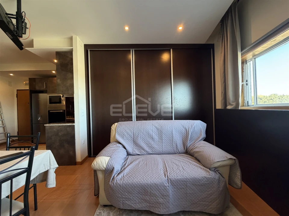 Apartamento T0 para Venda em Vilar de Andorinho Foto 6