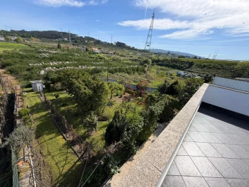 Moradia T5 para Venda em Silvares