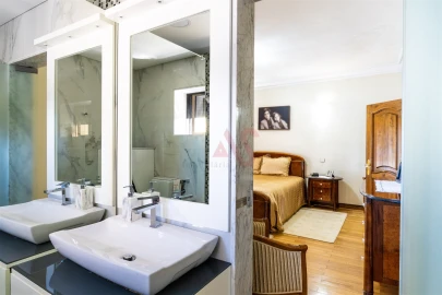 Moradia T6 para Venda em Cristelos, Boim e Ordem