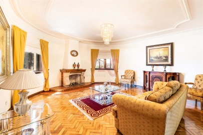 Moradia T6 para Venda em Cristelos, Boim e Ordem