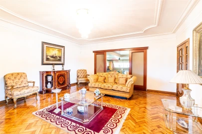 Moradia T6 para Venda em Cristelos, Boim e Ordem