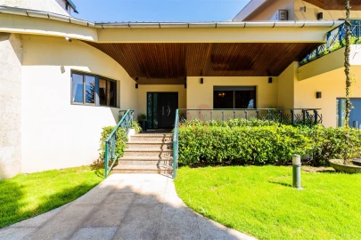 Moradia T6 para Venda em Cristelos, Boim e Ordem