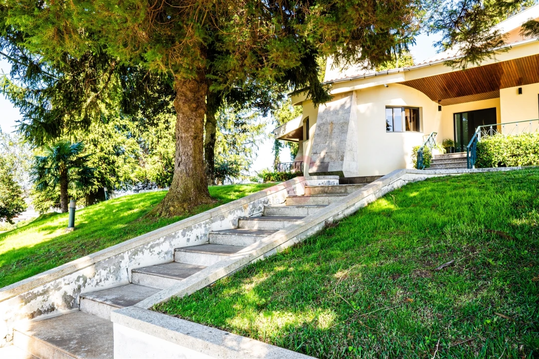 Moradia T6 para Venda em Cristelos, Boim e Ordem Foto 50