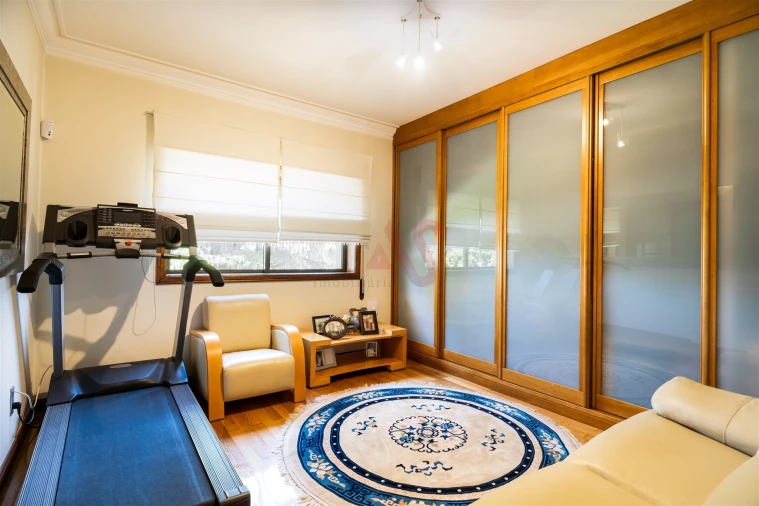 Moradia T6 para Venda em Cristelos, Boim e Ordem Foto 25