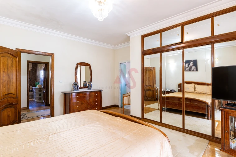 Moradia T6 para Venda em Cristelos, Boim e Ordem Foto 30