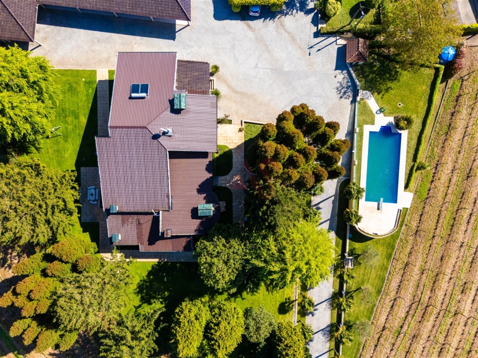 Moradia T6 para Venda em Cristelos, Boim e Ordem Foto 1