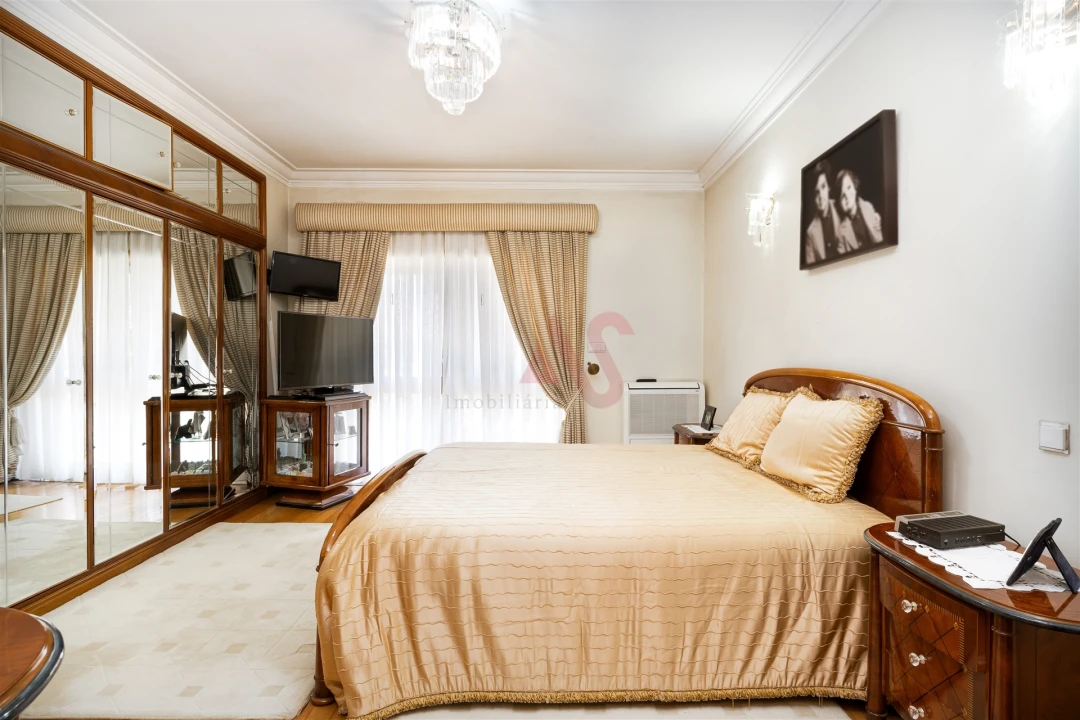 Moradia T6 para Venda em Cristelos, Boim e Ordem Foto 29