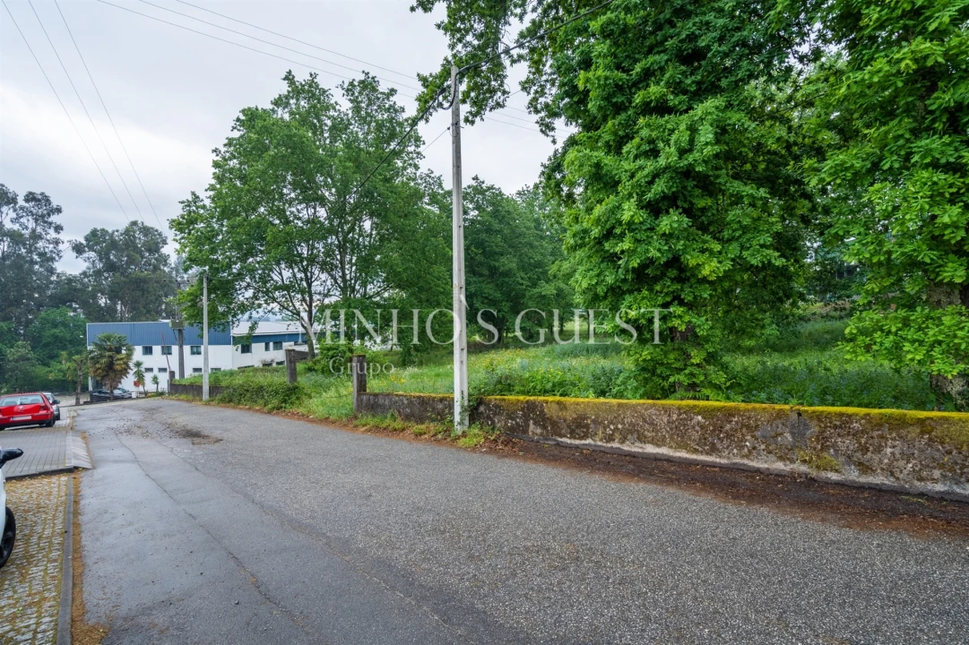 Terreno Comércio / Armazém para Venda em Pedreira, Rande e Sernande Foto 19