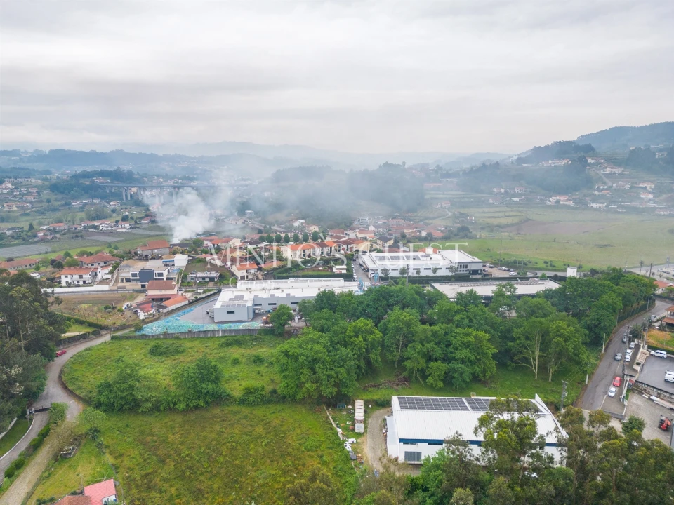 Terreno Comércio / Armazém para Venda em Pedreira, Rande e Sernande Foto 13