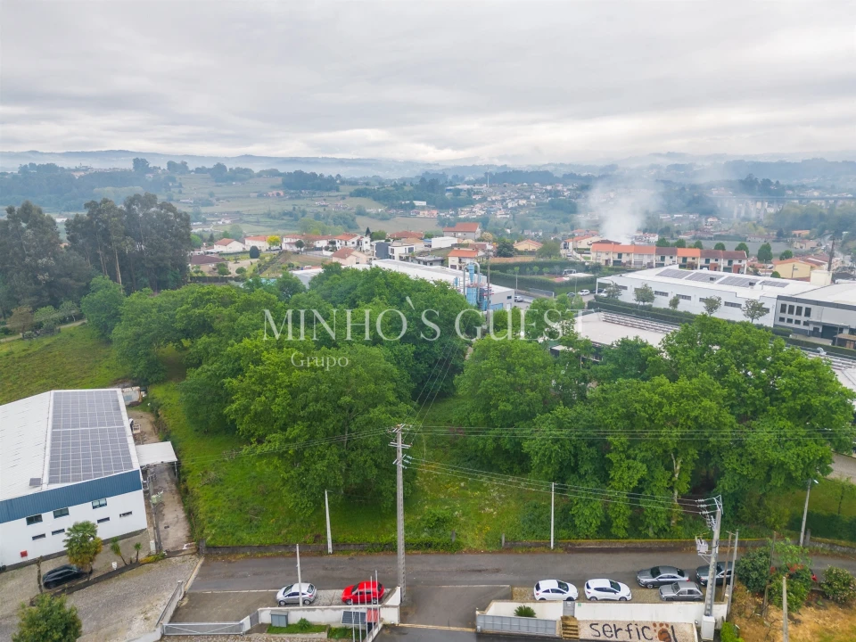 Terreno Comércio / Armazém para Venda em Pedreira, Rande e Sernande Foto 16