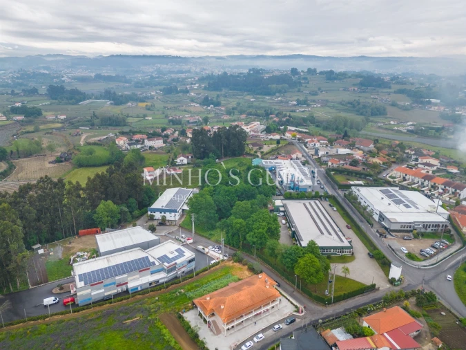 Terreno Comércio / Armazém para Venda em Pedreira, Rande e Sernande Foto 6