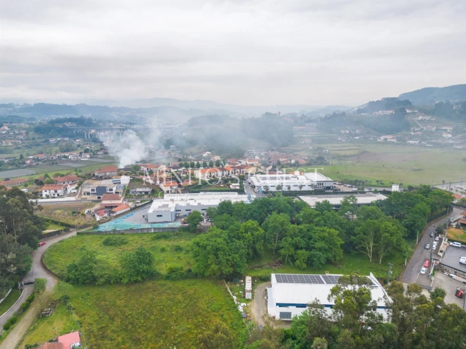 Terreno Comércio / Armazém para Venda em Pedreira, Rande e Sernande Foto 13
