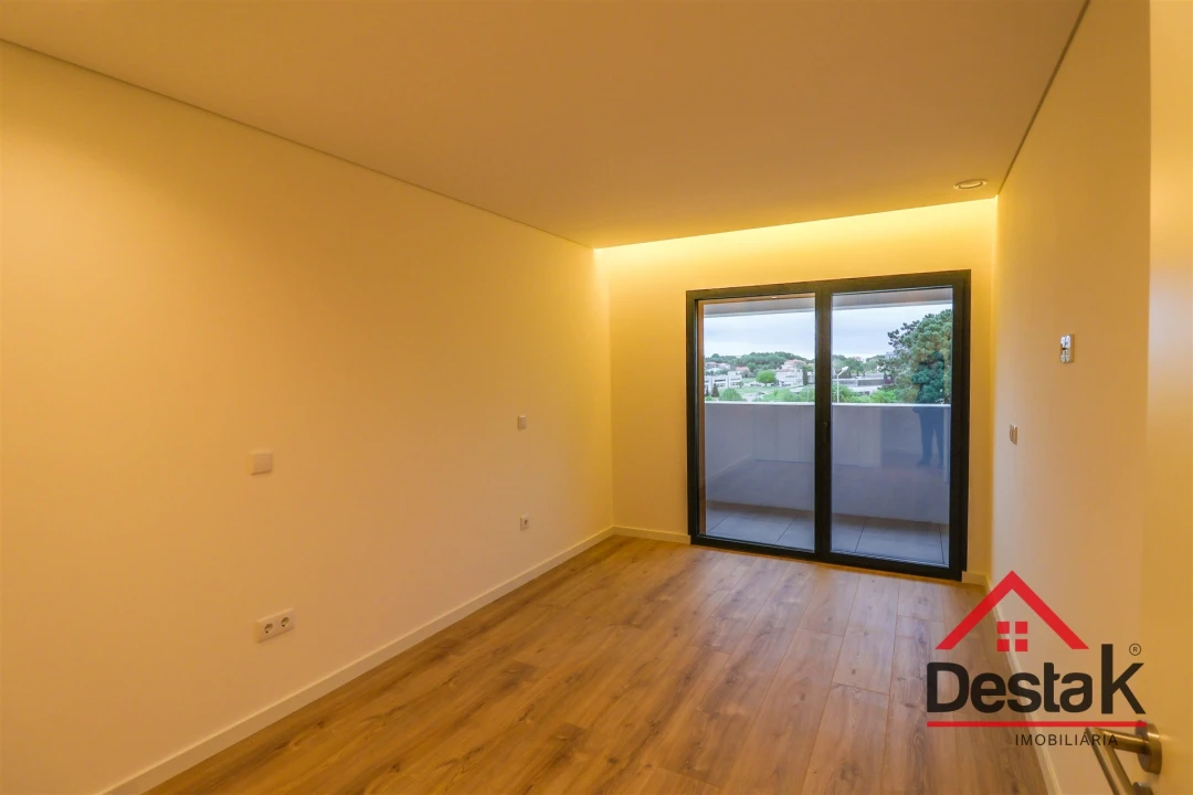 Apartamento T2 para Arrendamento em Repeses e São Salvador Foto 6