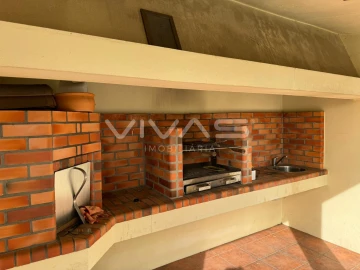 Moradia T4 para Arrendamento em Vila de Prado