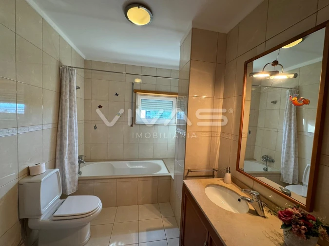 Moradia T4 para Arrendamento em Vila de Prado Foto 11