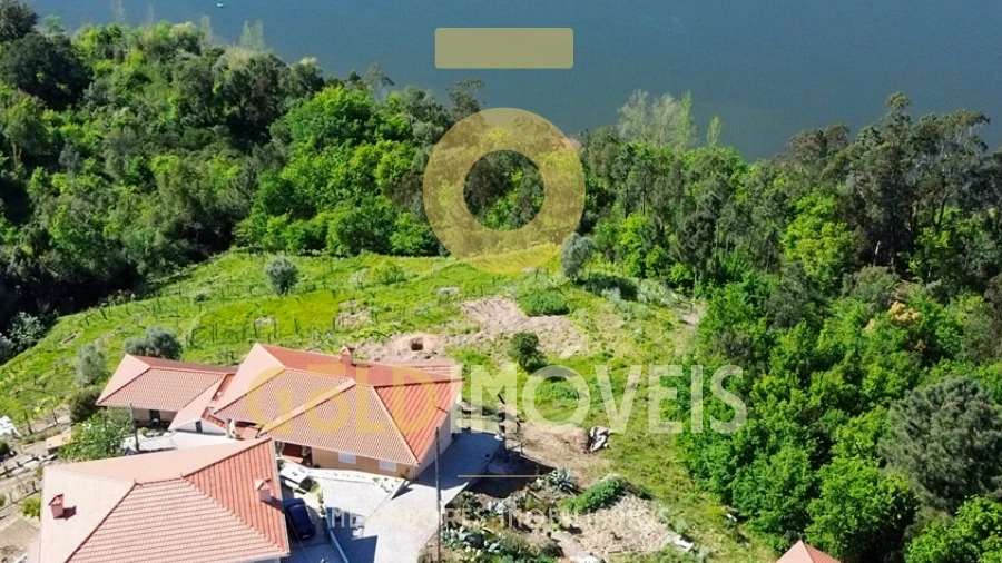 Moradia T2 para Venda em Espadanedo