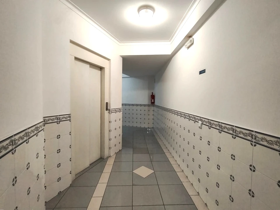 Apartamento T1 para Venda em Marrazes e Barosa Foto 9