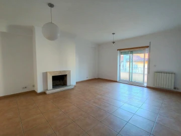 Apartamento T1 para Venda em Marrazes e Barosa