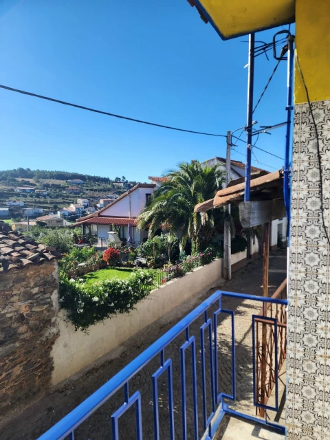 Moradia T3 para Venda em Brunhoso