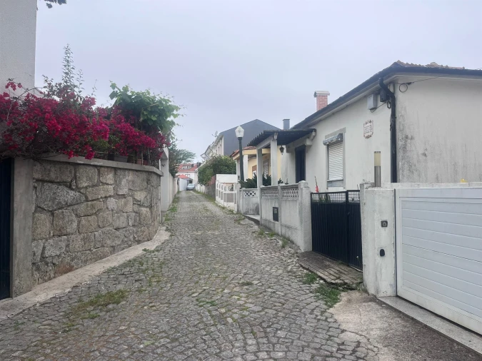 Terreno para Venda em Lordelo do Ouro e Massarelos Foto 7