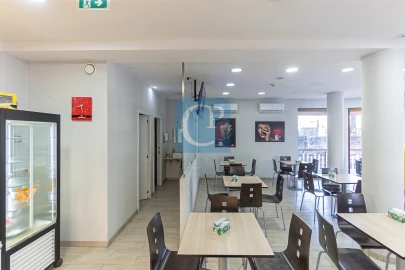 Loja para Venda em Cidade da Maia