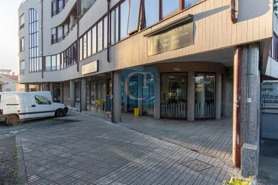 Loja para Venda em Cidade da Maia