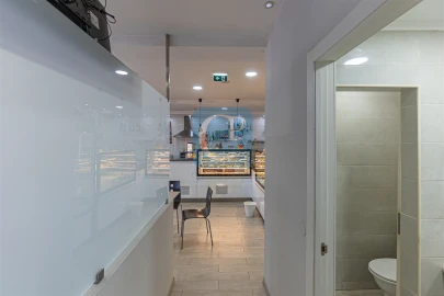 Loja para Venda em Cidade da Maia