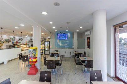 Loja para Venda em Cidade da Maia