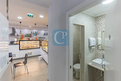 Loja para Venda em Cidade da Maia