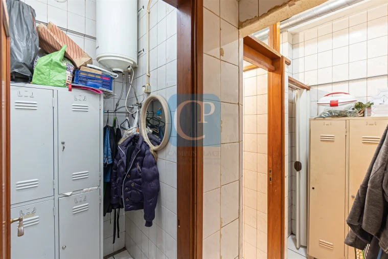 Loja para Venda em Cidade da Maia Foto 12