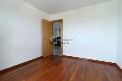 Apartamento T3 para Venda em Gouveia (São Pedro e São Julião)