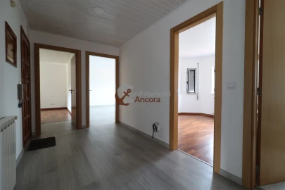 Apartamento T3 para Venda em Gouveia (São Pedro e São Julião)