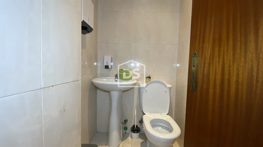 Negócio para Trespasse em São Mamede de Infesta e Senhora da Hora Foto 23