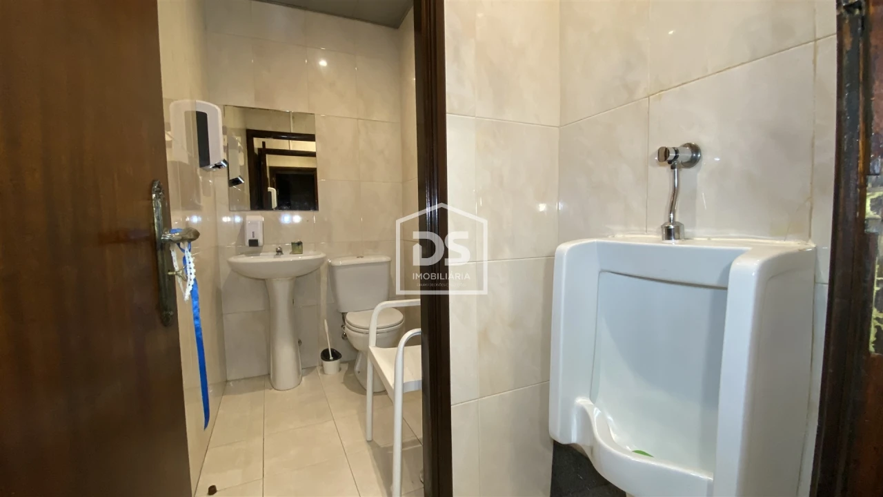 Negócio para Trespasse em São Mamede de Infesta e Senhora da Hora Foto 25