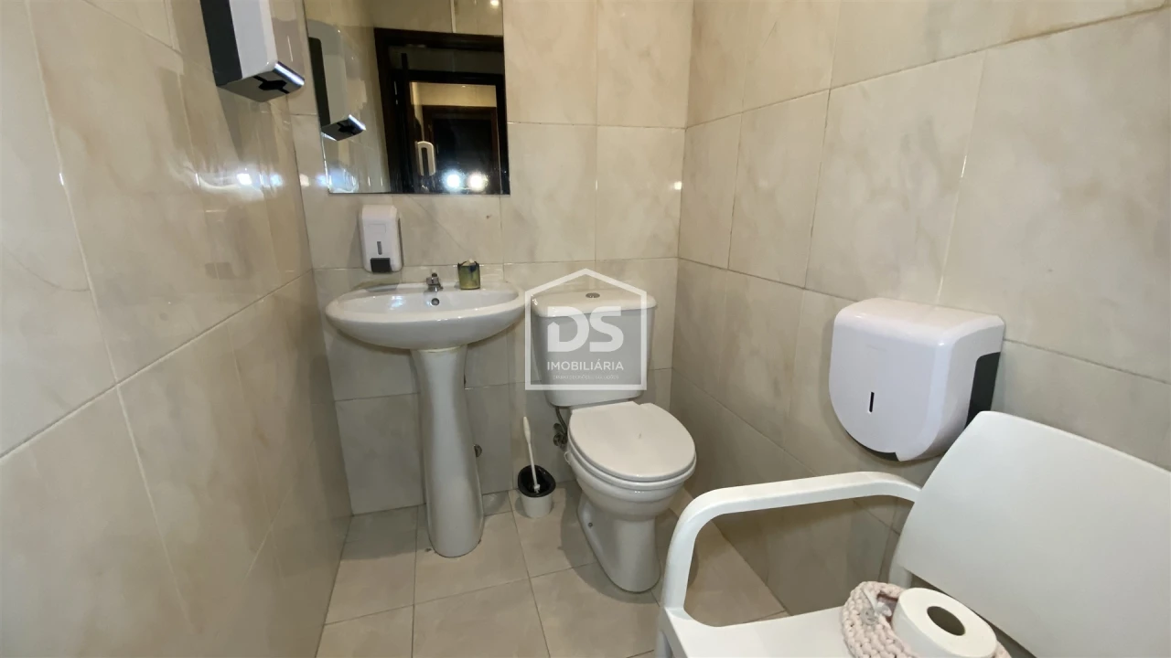 Negócio para Trespasse em São Mamede de Infesta e Senhora da Hora Foto 26