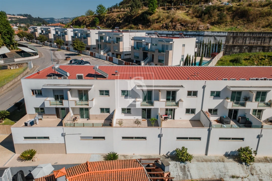 Moradia T3 para Venda em Caldas de Vizela (São Miguel e São João) Foto 3