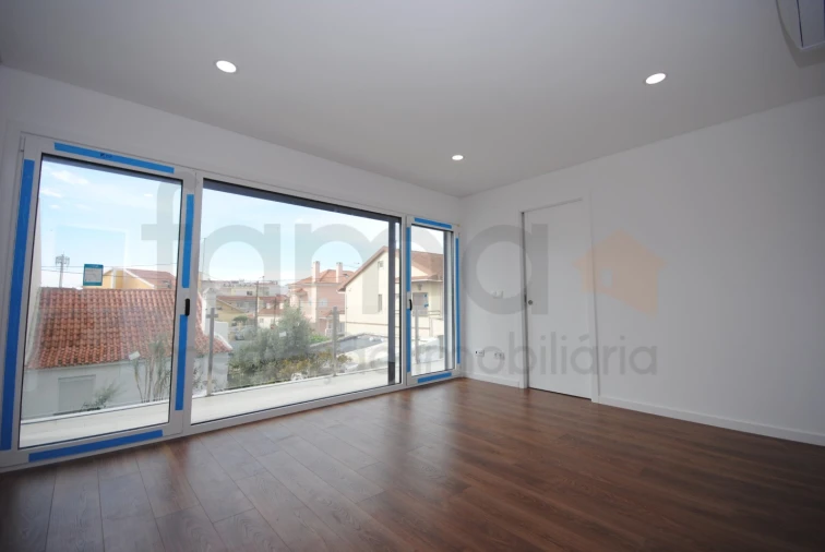 Moradia T4 para Venda em São Domingos de Rana Foto 26