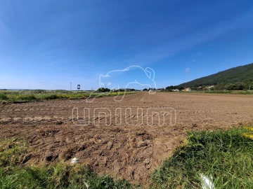 Terreno para Venda em Carreço