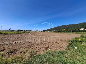 Terreno para Venda em Carreço